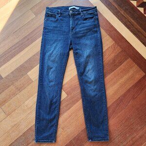 Hidden Dark Wash Straight Leg Jeans Size 30